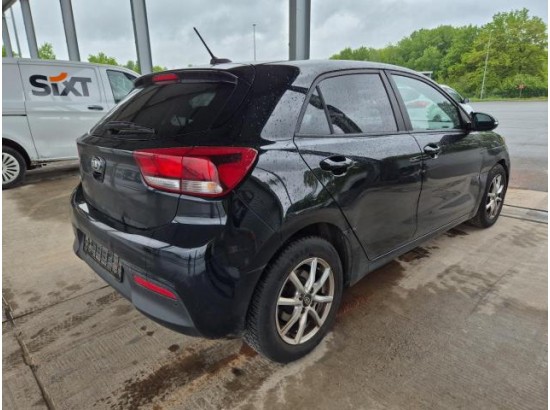 2017 Kia Rio Dream Team