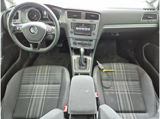 2015 Volkswagen Golf VII Lim. Lounge BMT