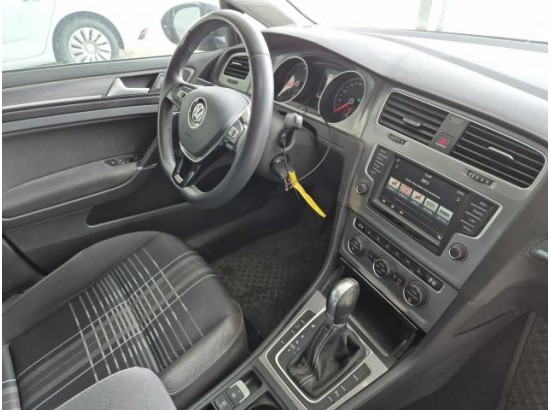 2015 Volkswagen Golf VII Lim. Lounge BMT