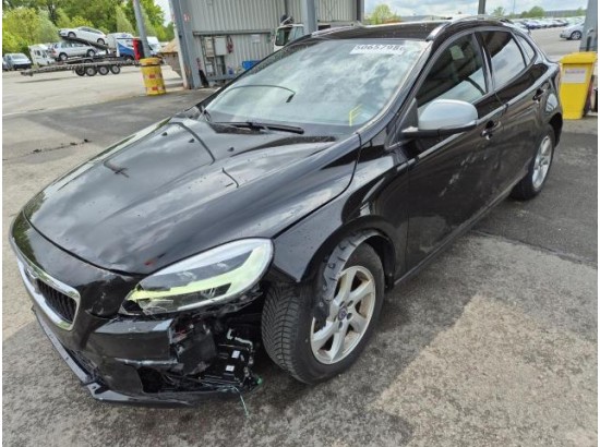 2017 Volvo V40 Cross Country Plus AWD