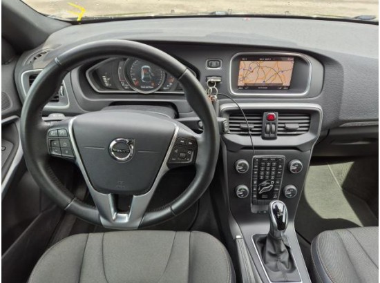 2017 Volvo V40 Cross Country Plus AWD