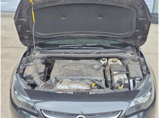 2015 Opel Astra J Sports Tourer Style