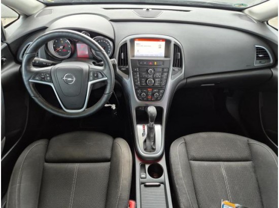 2015 Opel Astra J Sports Tourer Style