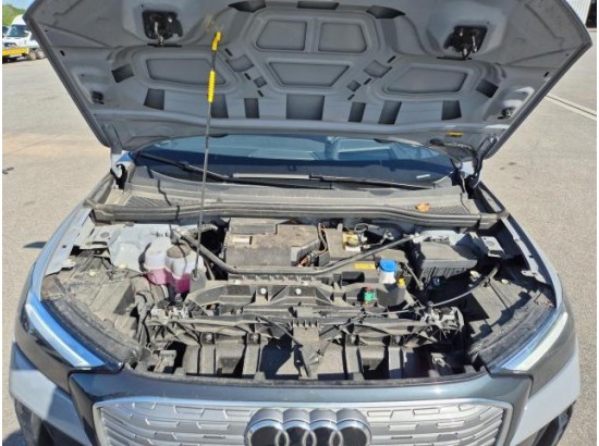2023 Audi Q4 e-tron 40 e-tron basis