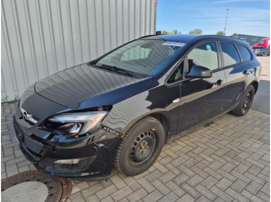 2016 Opel Astra J Sports Tourer Edition
