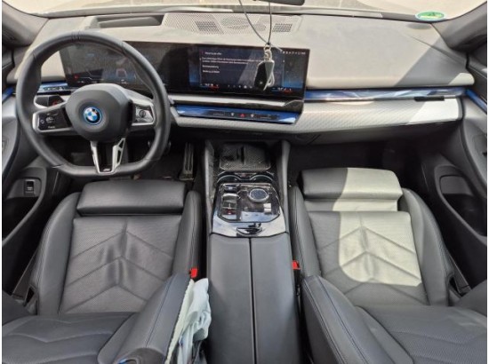 2024 BMW i5 Touring 40 eDrive M Sport