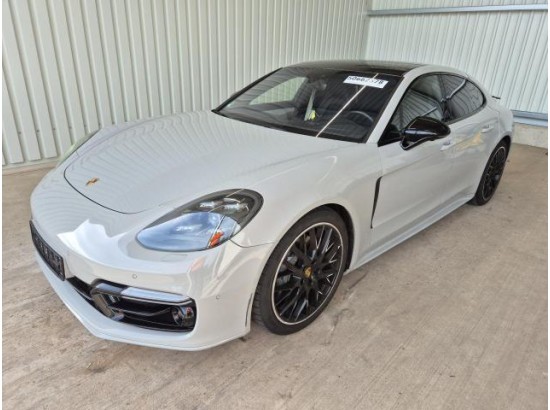 2018 Porsche Panamera 4 S