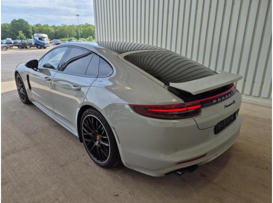 2018 Porsche Panamera 4 S