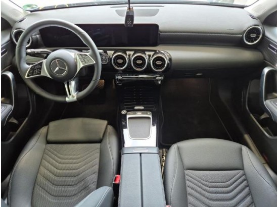 2025 Mercedes-Benz A -Klasse A 200