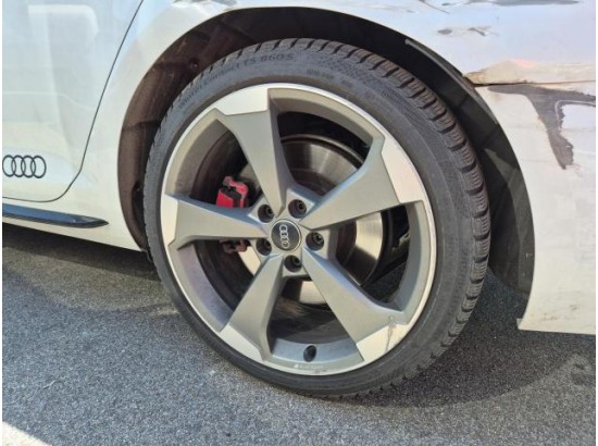 2017 Audi A4 Lim. quattro design