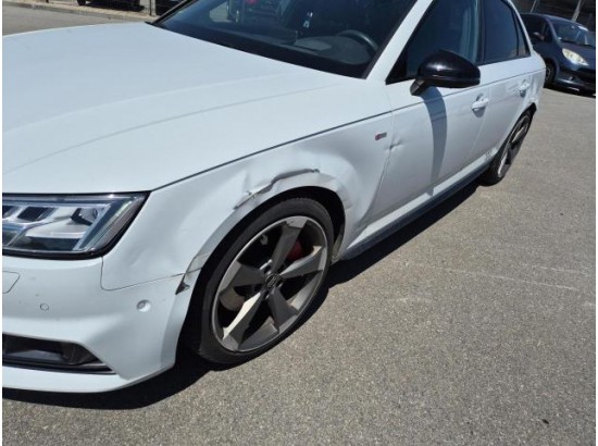 2017 Audi A4 Lim. quattro design