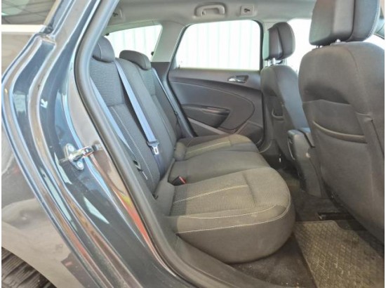 2015 Opel Astra J Sports Tourer Exklusiv