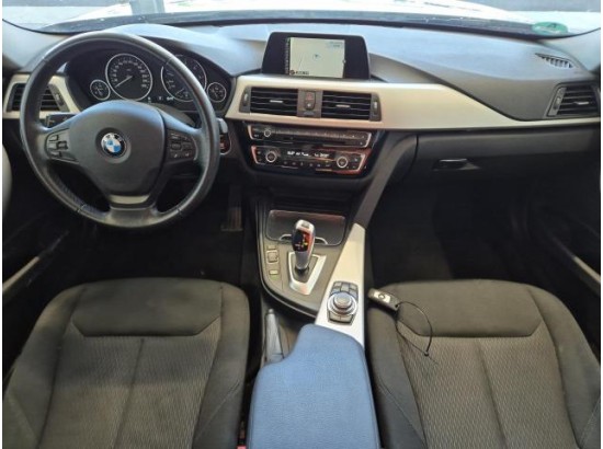 2017 BMW 3er Touring 318 d Advantage