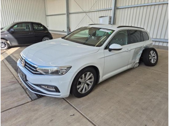 2023 Volkswagen Passat Variant Business
