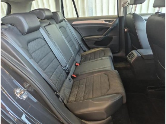 2015 Volkswagen Golf VII Variant Comfortline BMT