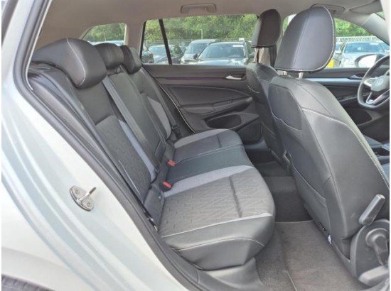 2025 Volkswagen Golf VIII Variant 1.5 eTSI 110 kW Goal