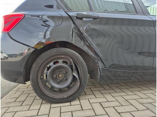 2018 BMW 1er Lim. 118 i Advantage