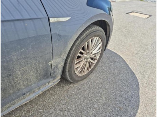 2015 Volkswagen Golf VII Lim. Comfortline BMT
