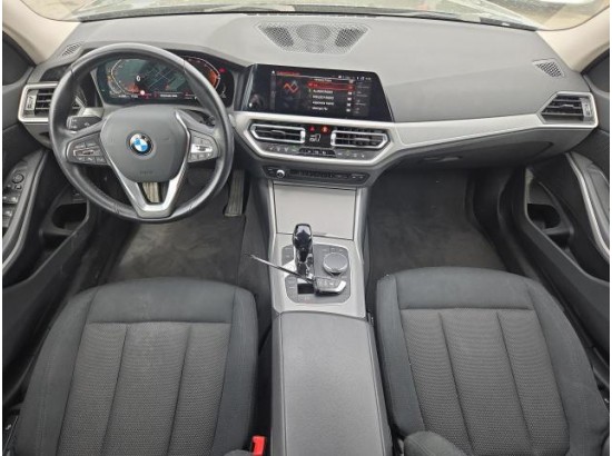 2022 BMW 3er Touring 318d