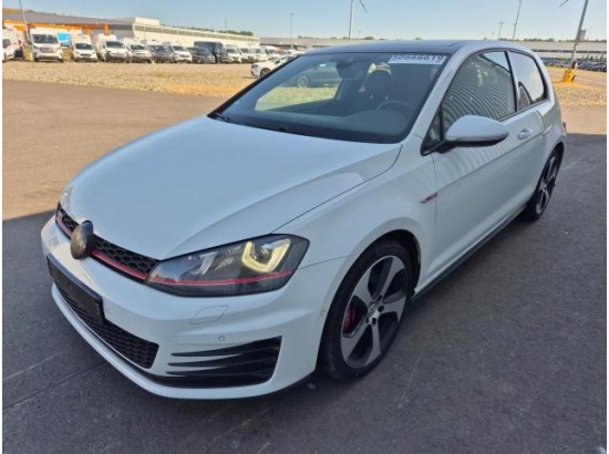 2016 Volkswagen Golf VII Lim. GTI Performance BMT