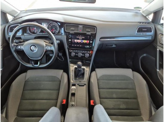 2019 Volkswagen Golf VII Lim. Highline BlueMotion