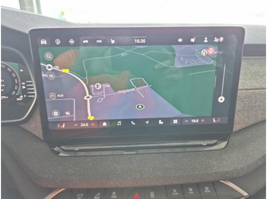 2025 Skoda Octavia Combi 2.0 TDI 110 kW Tour