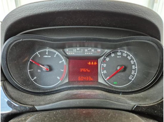 2016 Opel Corsa E drive
