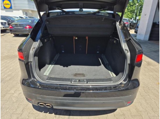 2016 Jaguar F-PACE Portfolio AWD