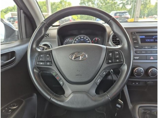 2015 Hyundai i10 YES!