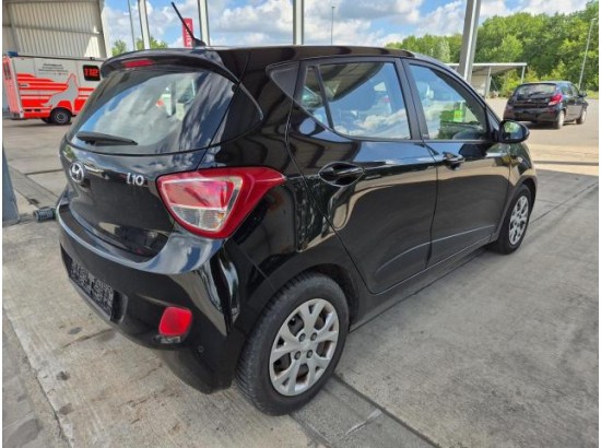 2015 Hyundai i10 YES!