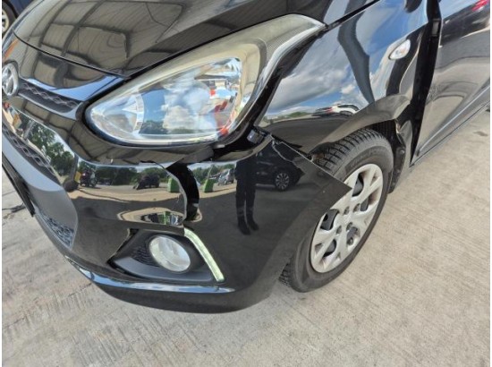 2015 Hyundai i10 YES!