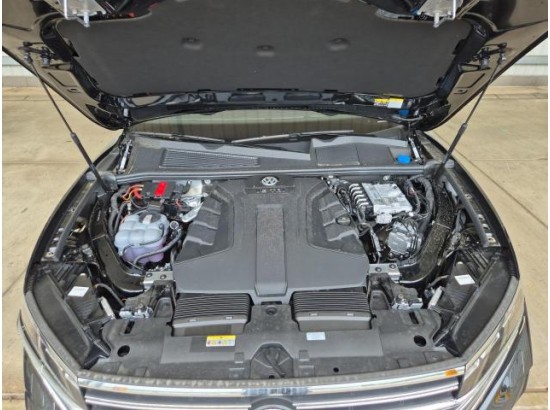 2026 Volkswagen Touareg 3.0 TDI 170 kW 4Motion Elegance Final Edition