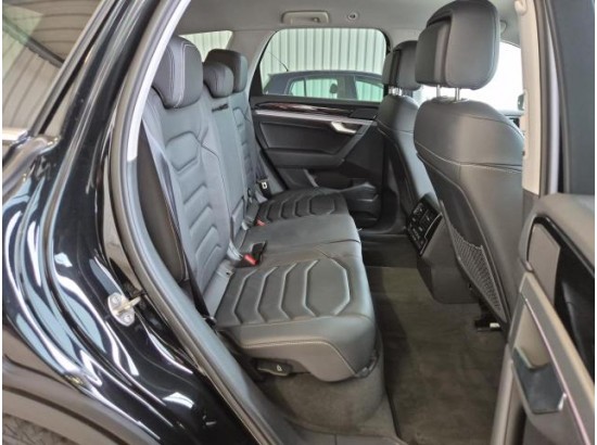 2026 Volkswagen Touareg 3.0 TDI 170 kW 4Motion Elegance Final Edition