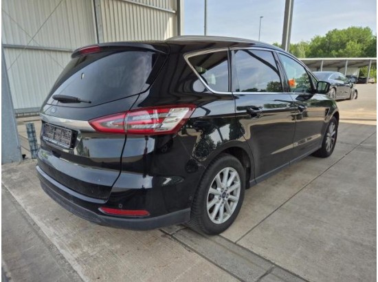 2018 Ford S-Max Titanium