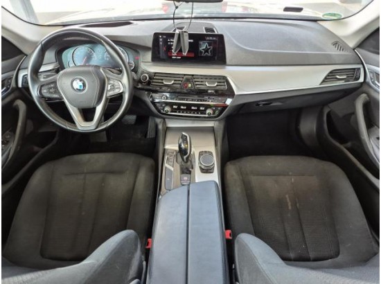 2017 BMW 5er Lim. 530i