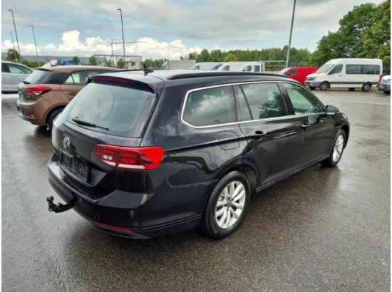 2023 Volkswagen Passat Variant Business