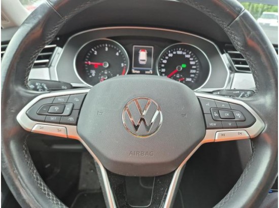 2023 Volkswagen Passat Variant Business