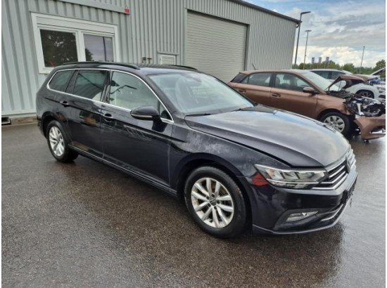 2023 Volkswagen Passat Variant Business