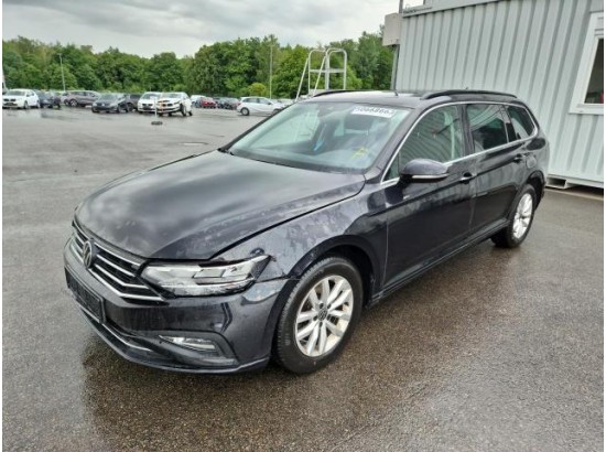 2023 Volkswagen Passat Variant Business