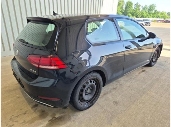 2018 Volkswagen Golf VII Lim. Comfortline BlueMotion
