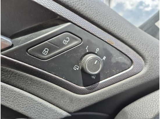 2016 Volkswagen Golf VII Lim. Lounge BMT