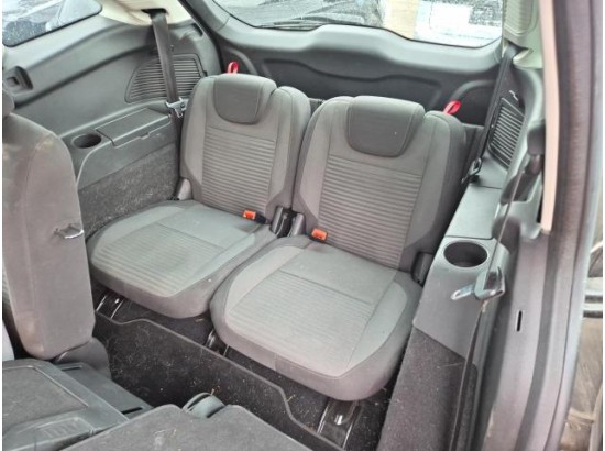 2017 Ford Grand C-Max Titanium