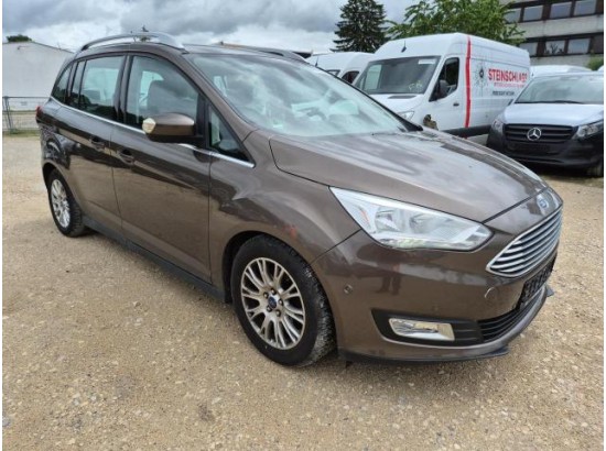 2017 Ford Grand C-Max Titanium