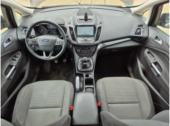 2017 Ford Grand C-Max Titanium