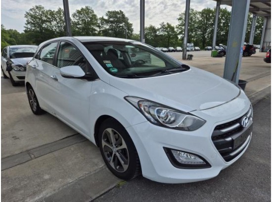 2016 Hyundai i30 YES!