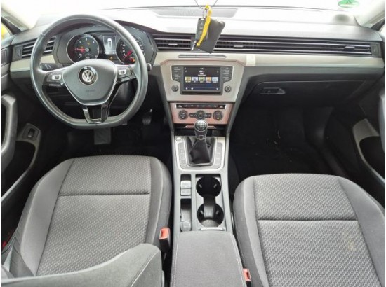 2017 Volkswagen Passat Variant Trendline BMT/Start-Stopp