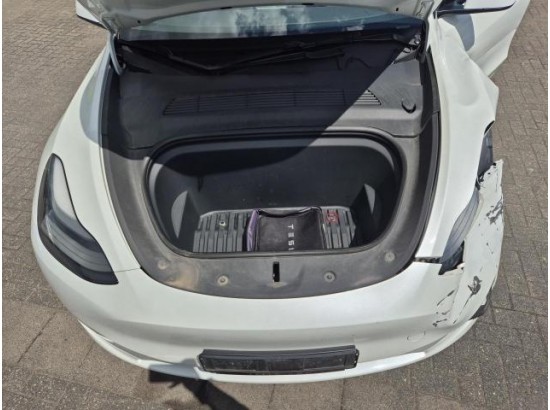 2024 Tesla Model Y Long Range Dual AWD