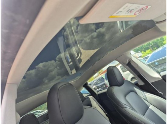 2024 Tesla Model Y Long Range Dual AWD