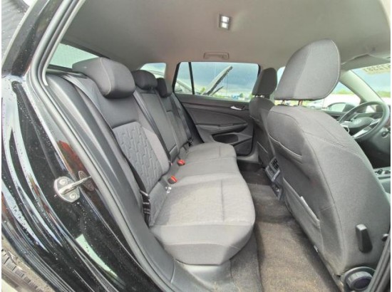 2025 Volkswagen Golf VIII Variant 1.5 eTSI 85 kW Life