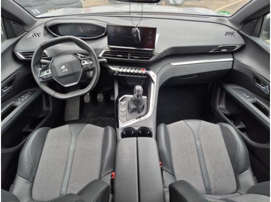 2024 Peugeot 5008 Allure Pack